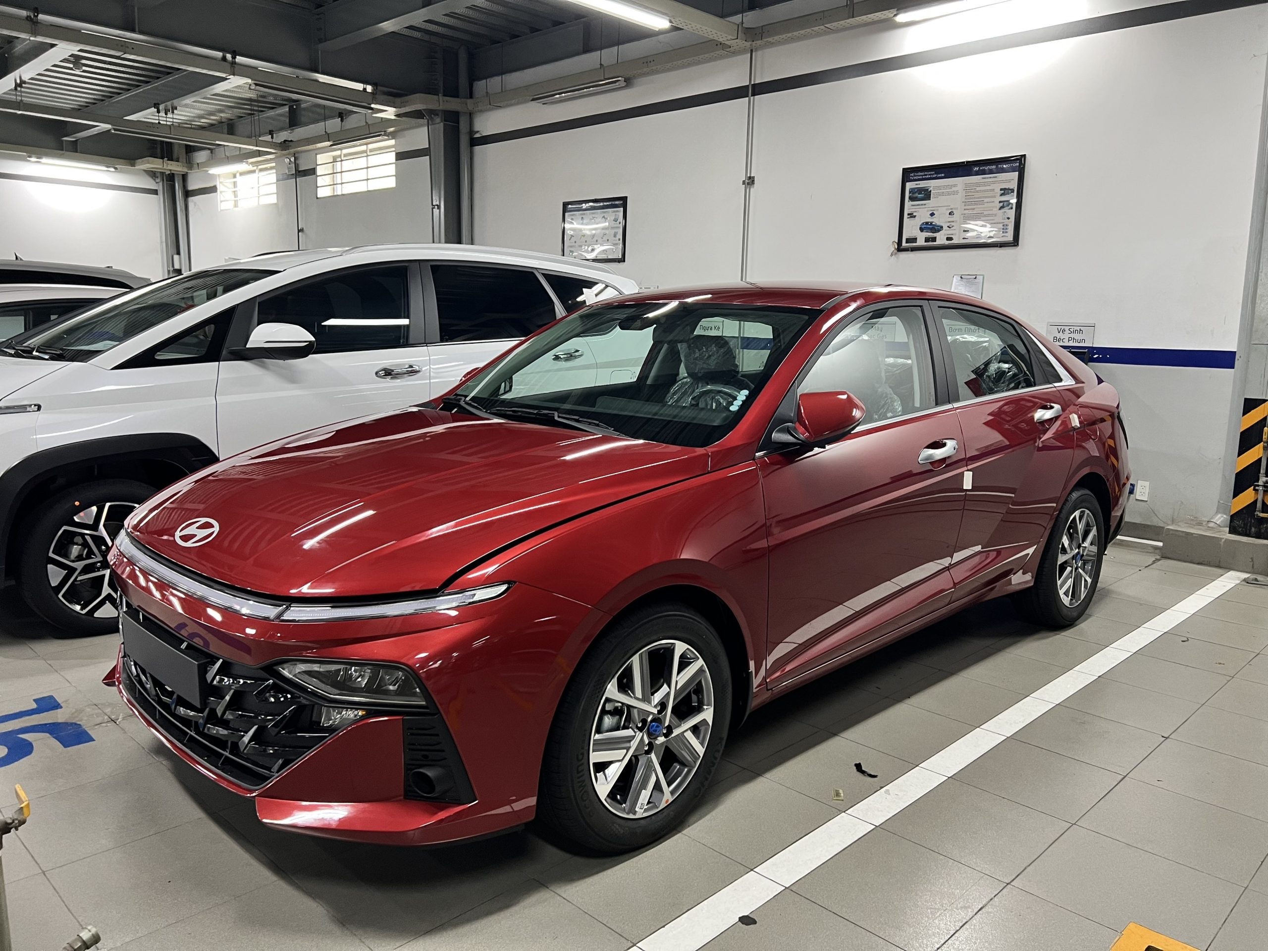 Sedan B - Car360 - 13820254 Sedan B - Car360 - 13820254