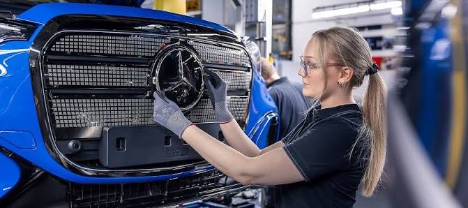 Mercedes - Car360 - 30720254 Mercedes - Car360 - 30720254