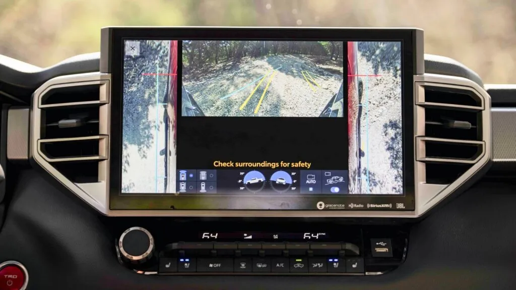 Toyota-backup-camera-Aug13261-1024x576