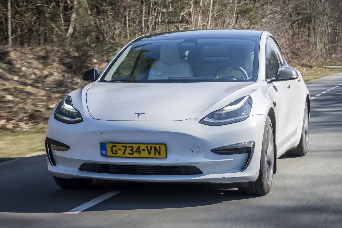 Tesla Model 3 - Car360 - 19820252 Tesla Model 3 - Car360 - 19820252