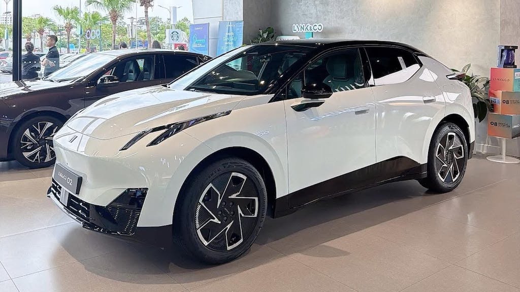 car360-lynk_co_02_1
