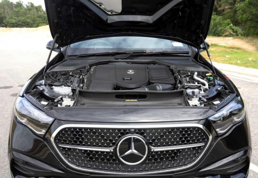 mercedes-benz-e-350e-7-6a696a88d69d0
