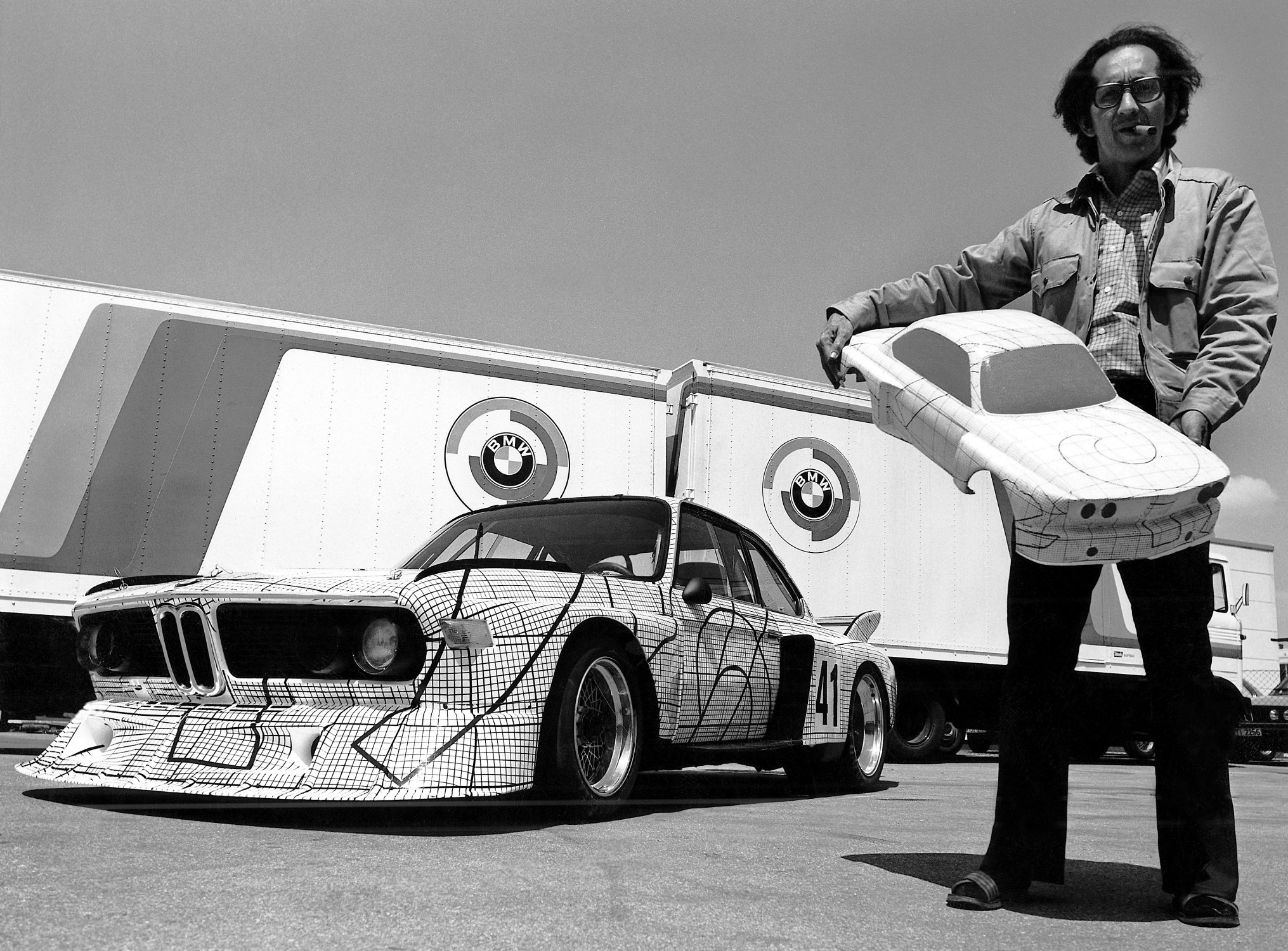 P90591047_lowRes_bmw-art-car-2-by-fra P90591047_lowRes_bmw-art-car-2-by-fra