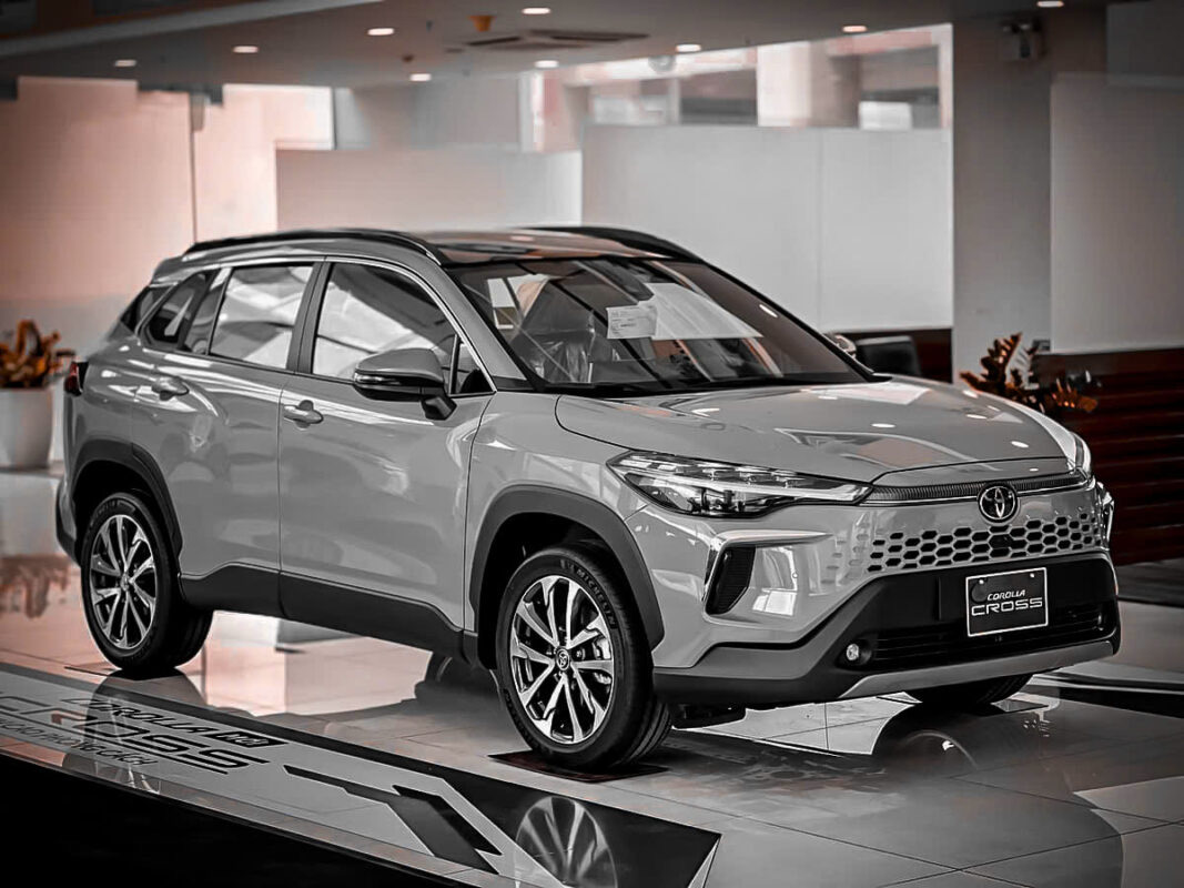 Hybrid - Car360 - 13820252 Hybrid - Car360 - 13820252